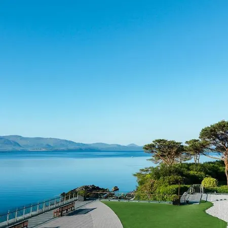 Parknasilla Self Catering Lodges * Sneem